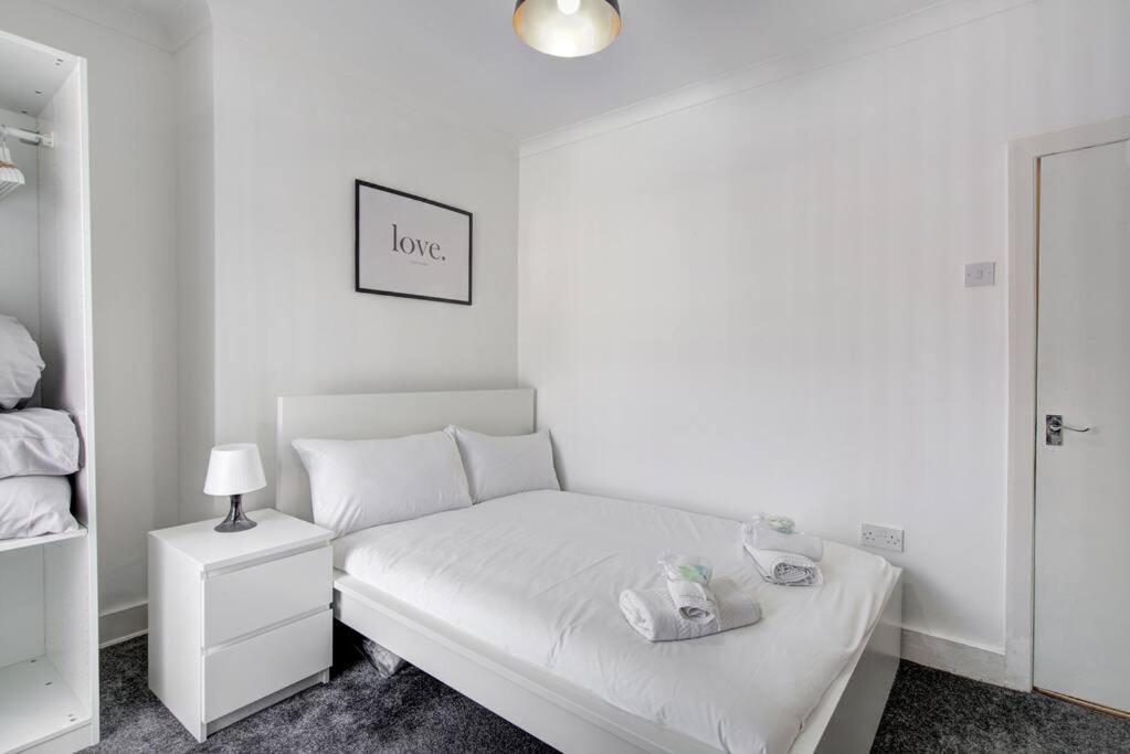 2 Bed House Sleeps 5 The Heart Of Liverpool Eksteriør billede
