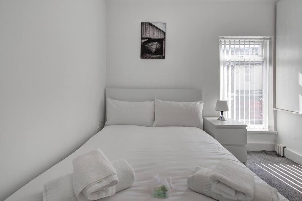 2 Bed House Sleeps 5 The Heart Of Liverpool Eksteriør billede